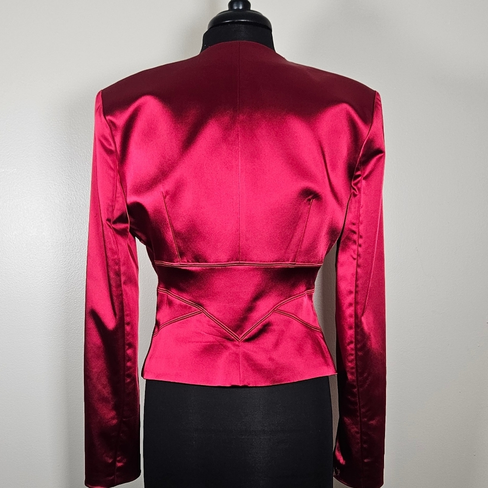 Bebe Red Satin Cropped Tailored Evening Jacket Women's 10 - Picture 2 of 8